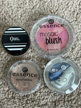 Quo/Essence highlighter, blush eyeshadow, bundle